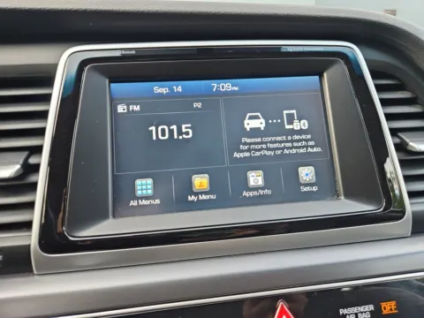 More photos of 2018 Hyundai Sonata SEL at Auto Boutique Ohio, OH