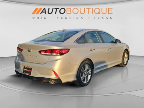 More photos of 2018 Hyundai Sonata SEL at Auto Boutique Ohio, OH