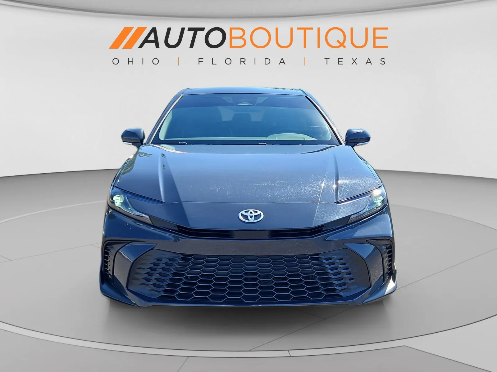 Toyota Camry photo 8