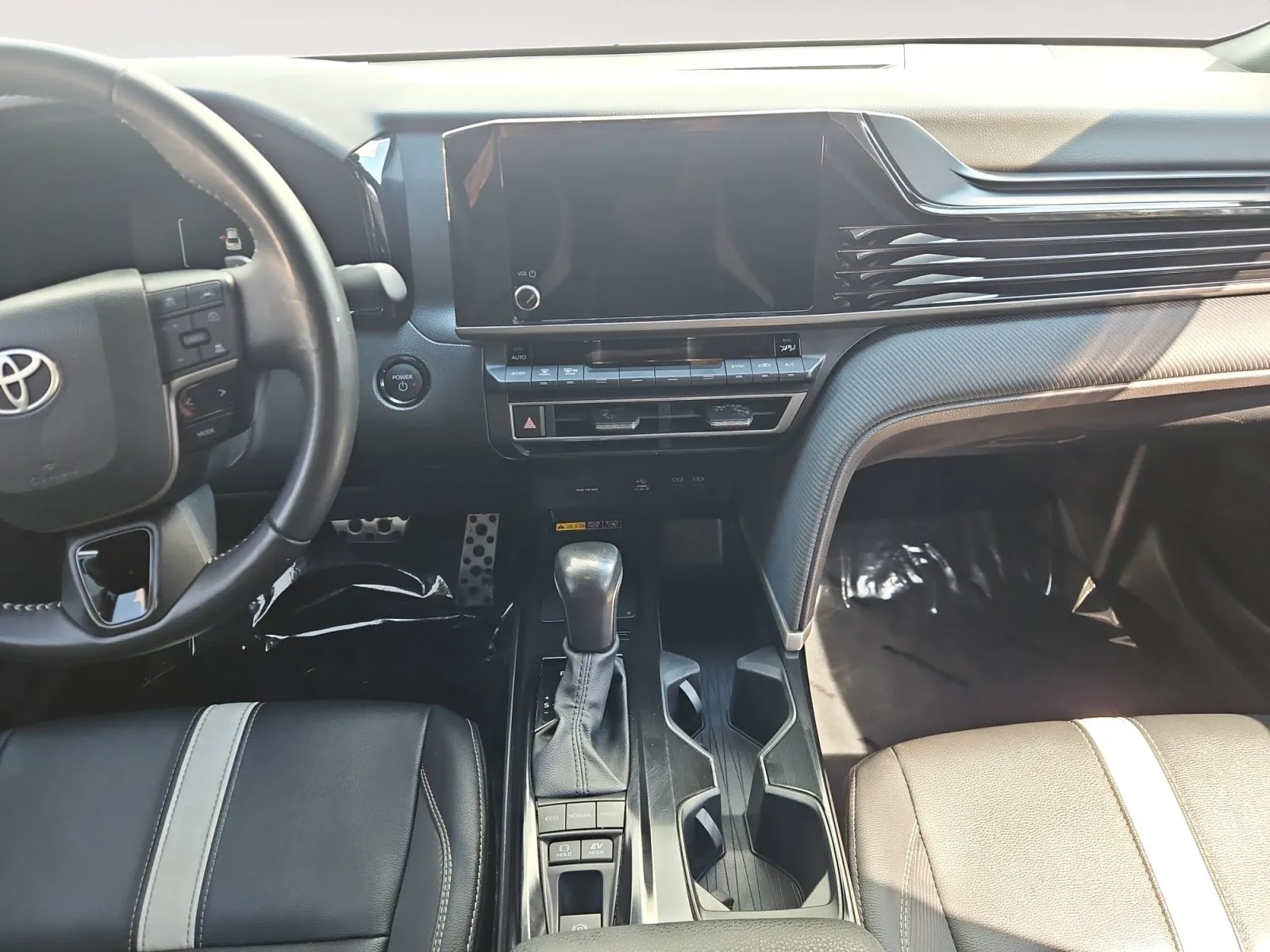 Toyota Camry photo 11