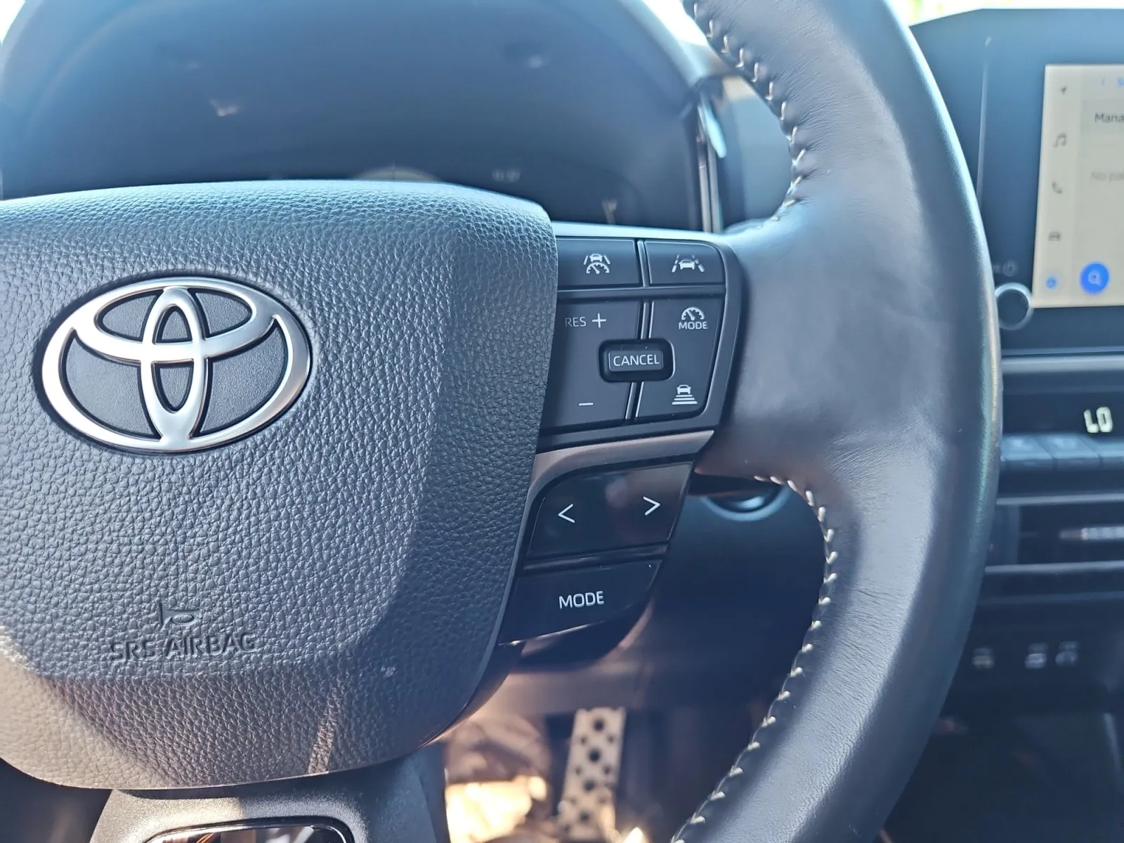 Toyota Camry photo 24