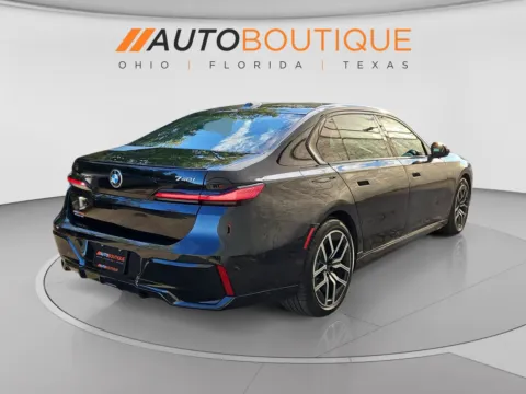 More photos of 2023 BMW 7 Series 740i at Auto Boutique Ohio, OH