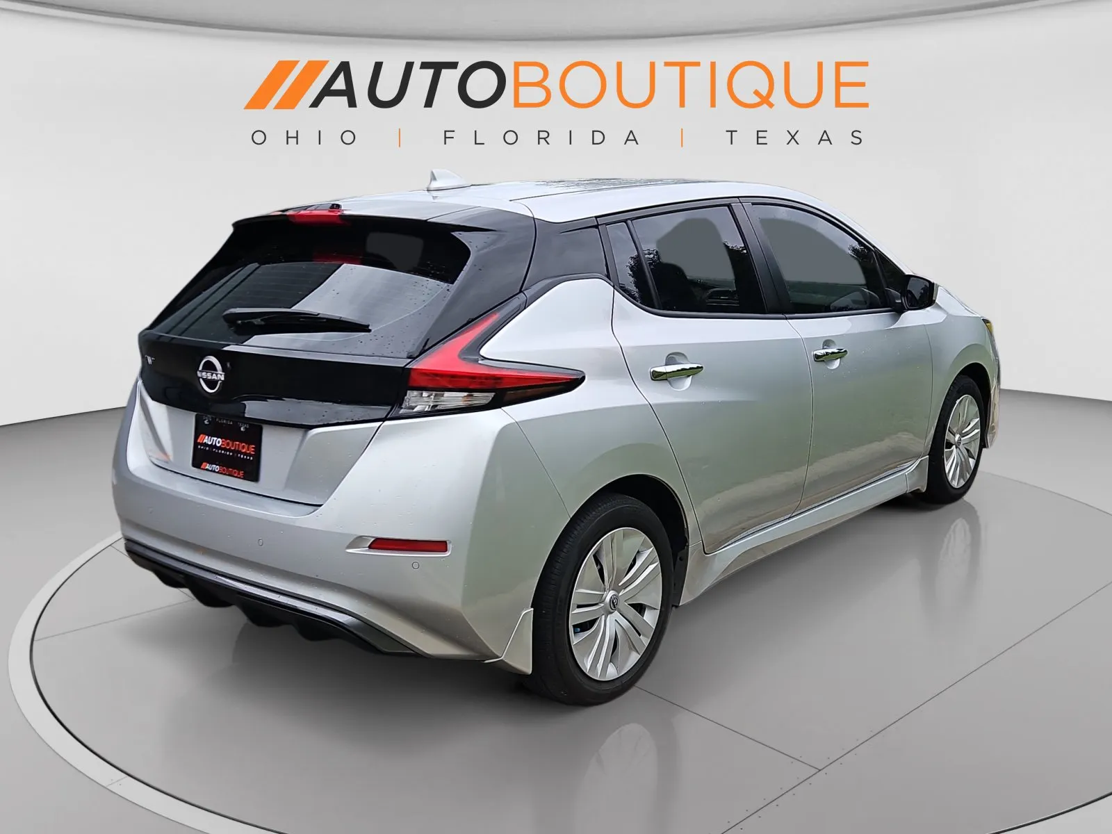 Nissan Leaf photo 5