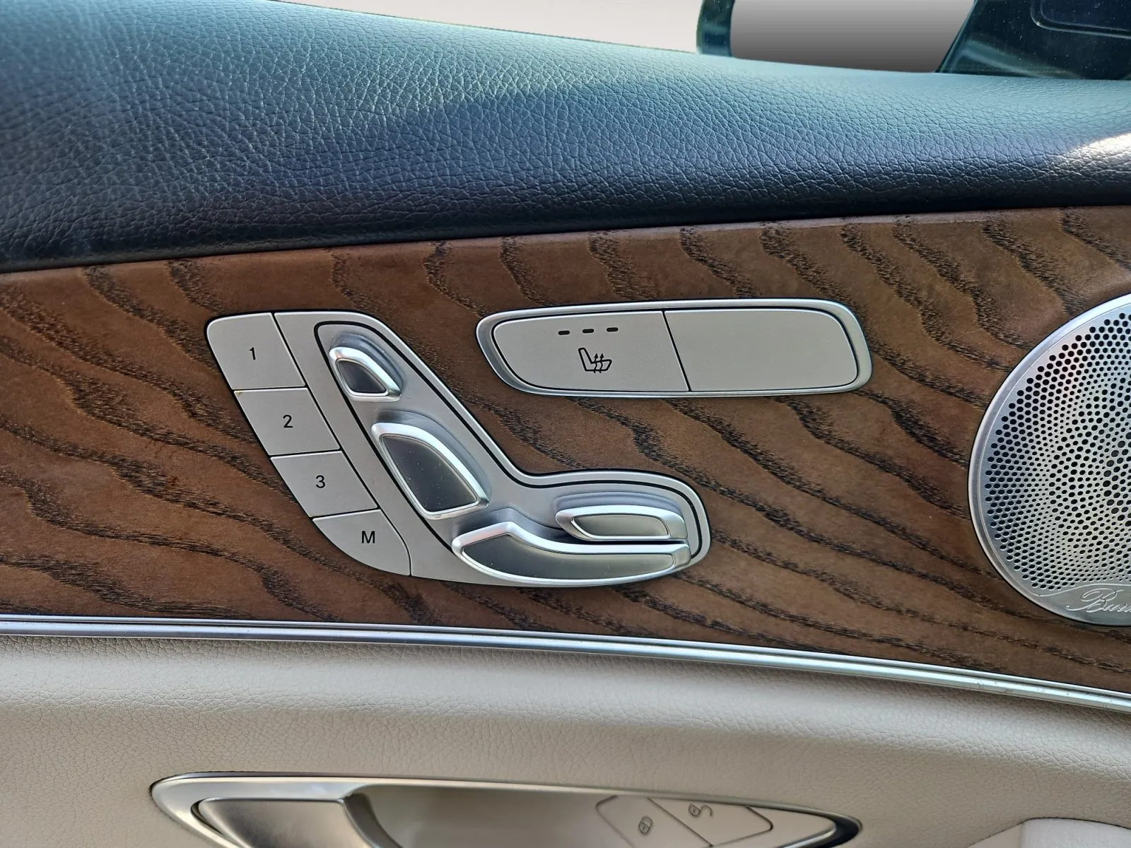 Mercedes-Benz E-Class photo 15