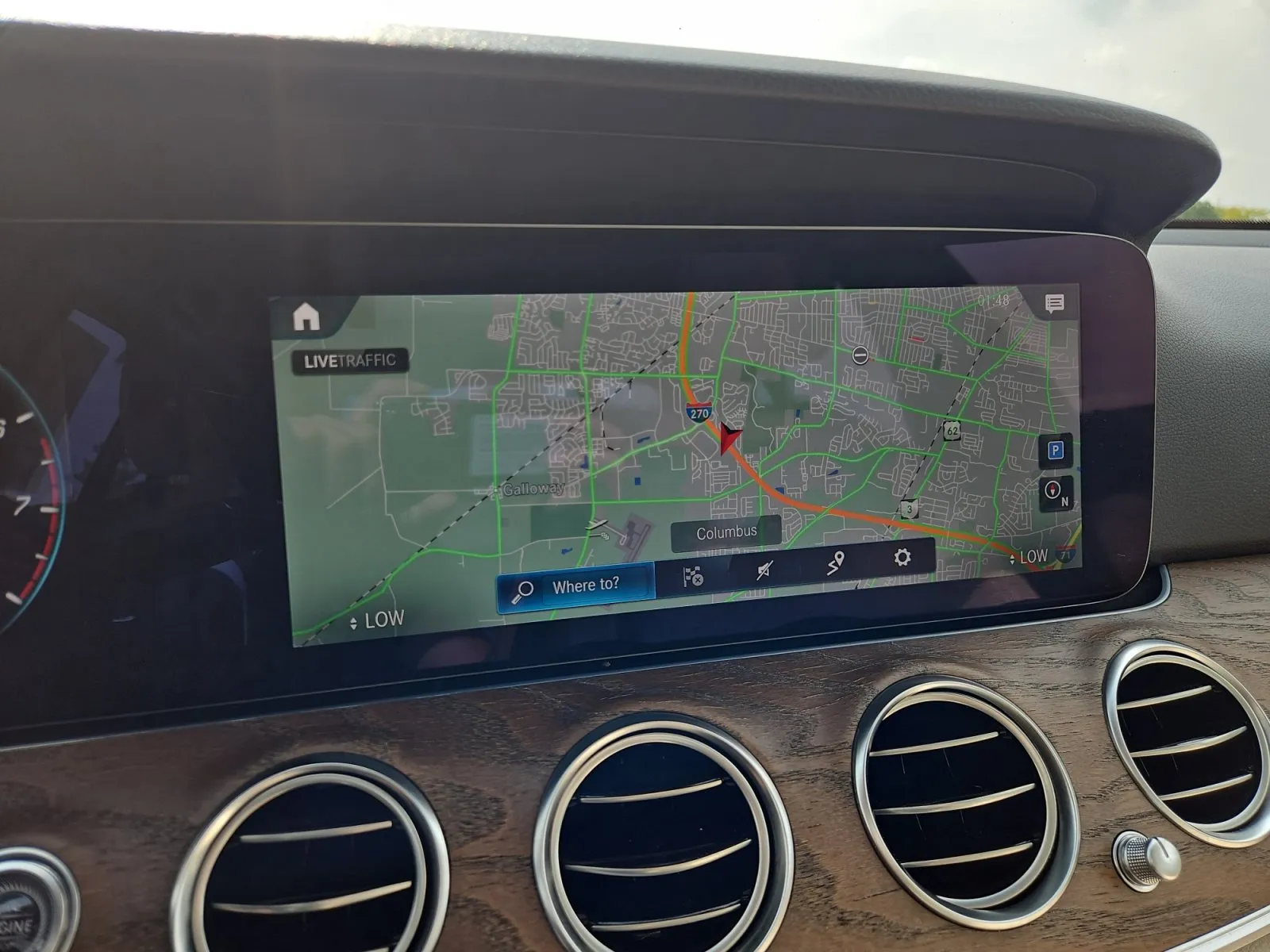 Mercedes-Benz E-Class photo 20
