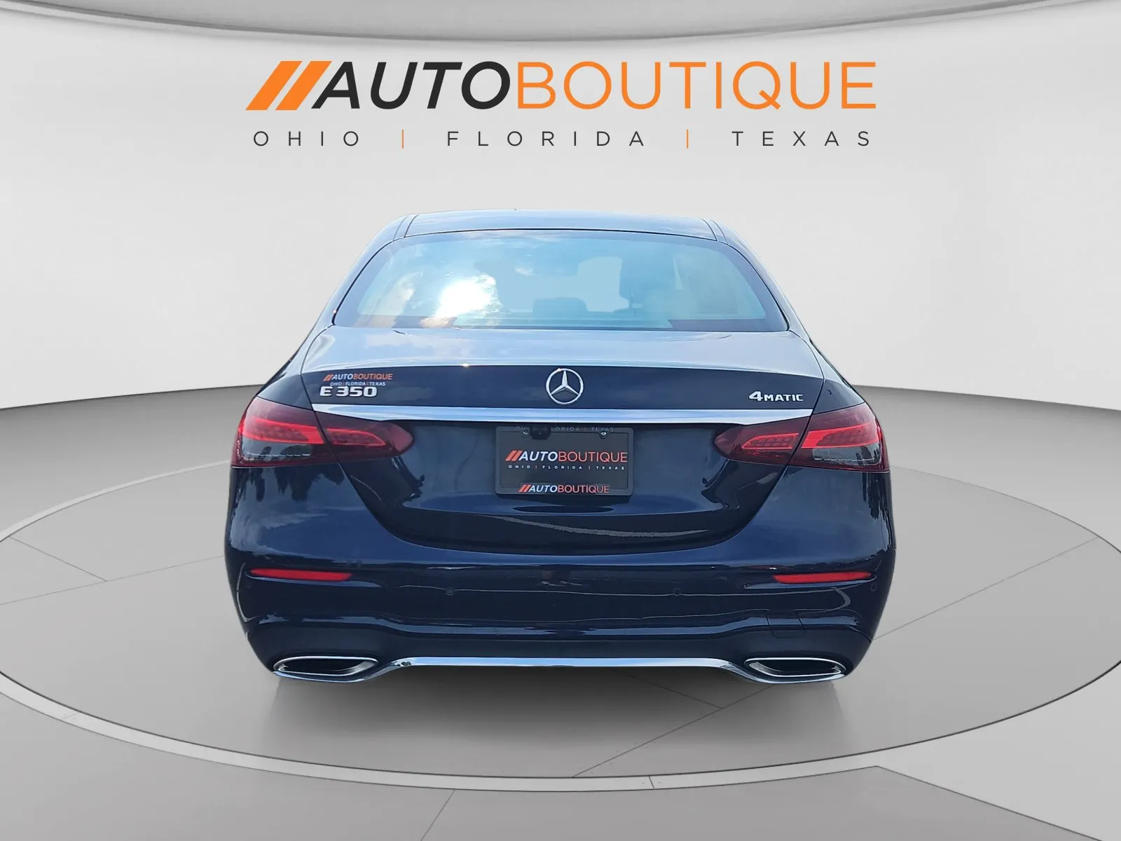 Mercedes-Benz E-Class photo 4