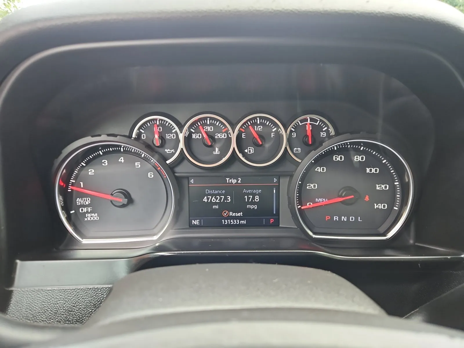 Chevrolet Silverado photo 17