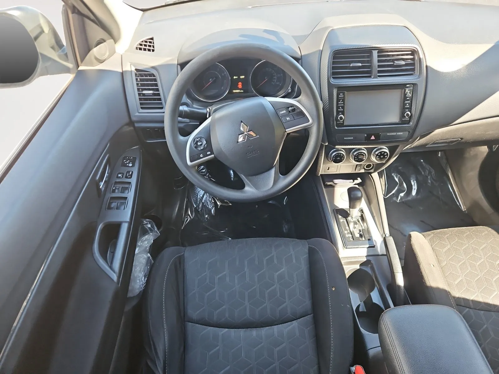 Mitsubishi Outlander Sport photo 10