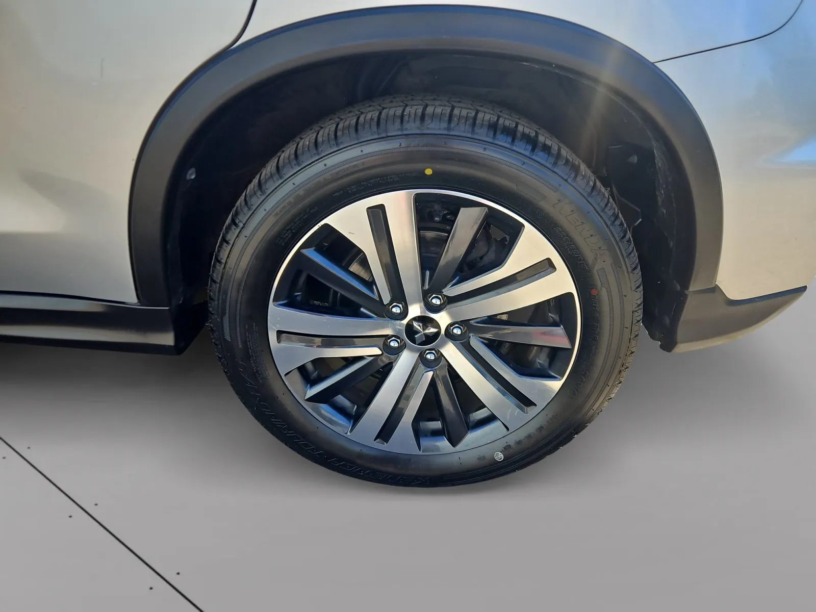 Mitsubishi Outlander Sport photo 14