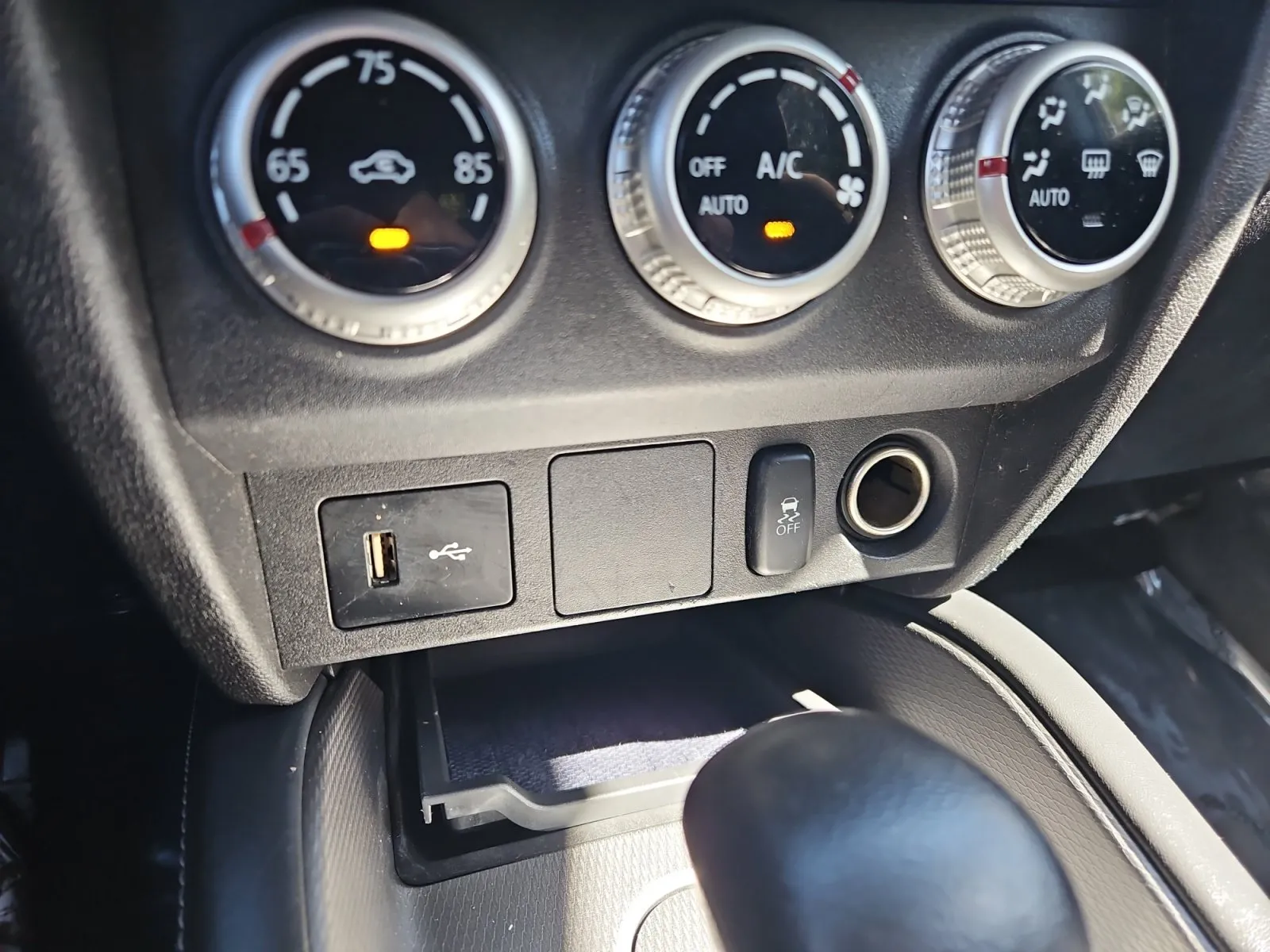 Mitsubishi Outlander Sport photo 17