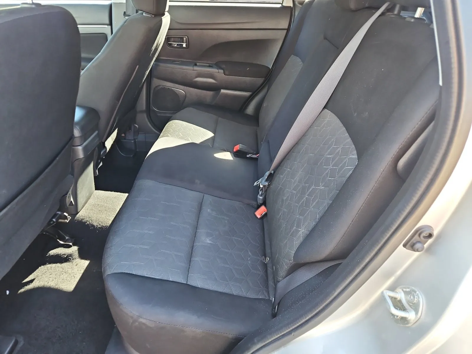 Mitsubishi Outlander Sport photo 13