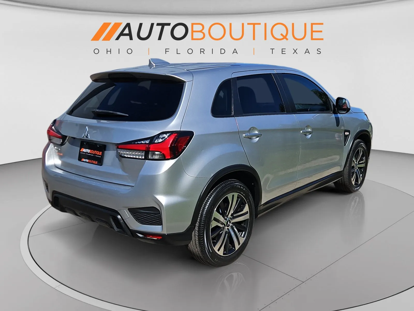 Mitsubishi Outlander Sport photo 5