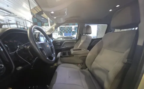 More photos of 2018 Chevrolet Silverado 1500 Custom at Auto Boutique Ohio, OH