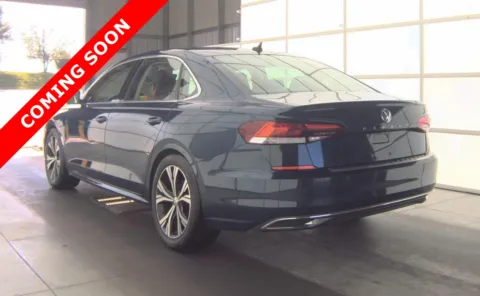 More photos of 2021 Volkswagen Passat 2.0T SE at Auto Boutique Ohio, OH