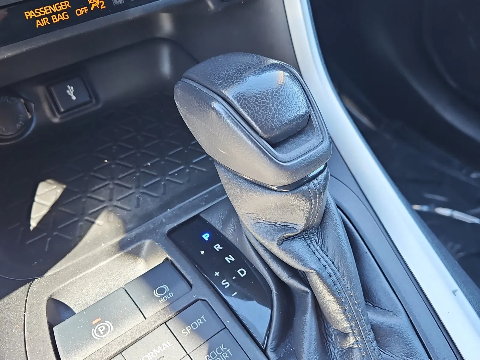 Toyota RAV4 photo 21