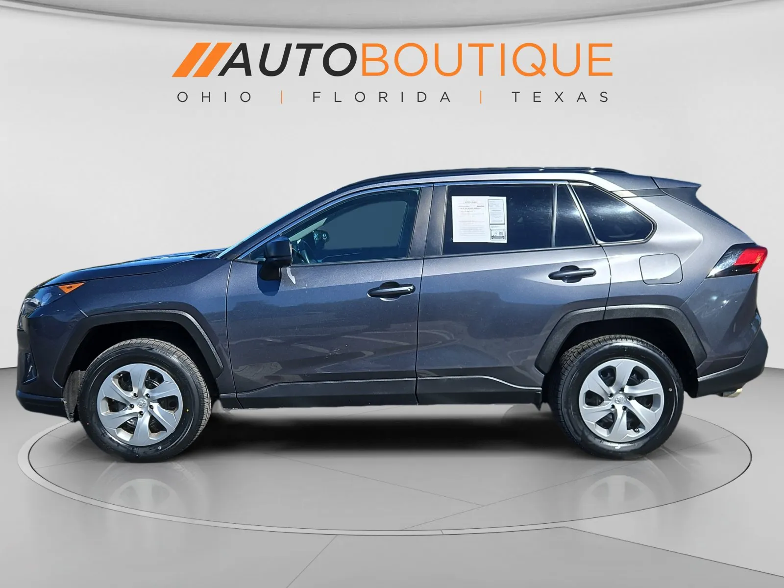 Toyota RAV4 photo 2