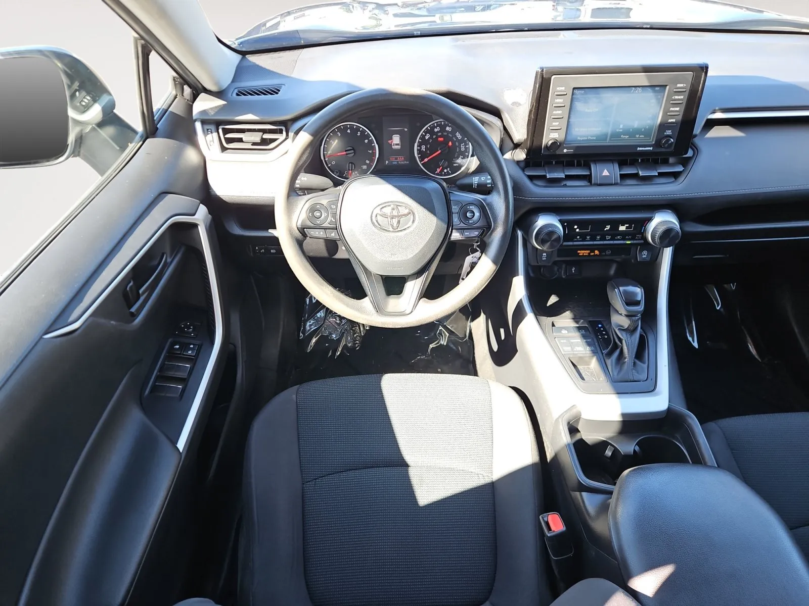 Toyota RAV4 photo 10