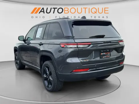 Another view of 2022 Jeep Grand Cherokee Altitude for sale in Columbus, OH at Auto Boutique Ohio