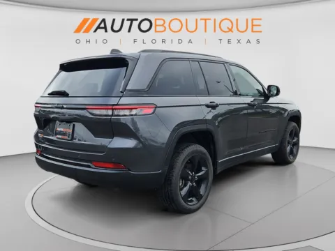 More photos of 2022 Jeep Grand Cherokee Altitude at Auto Boutique Ohio, OH