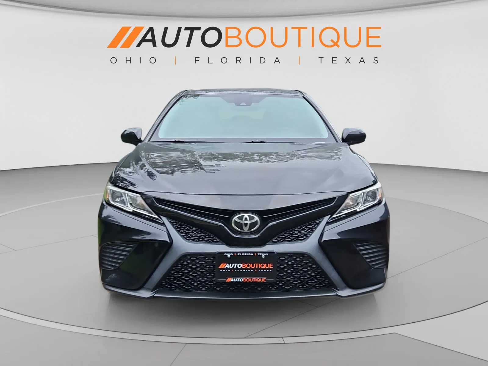 Toyota Camry photo 8