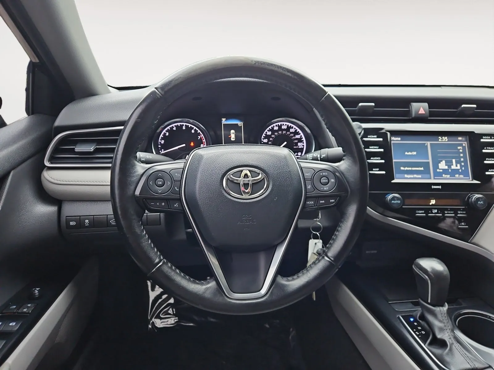 Toyota Camry photo 12