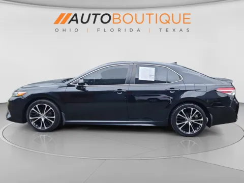 Photos of 2020 Toyota Camry SE for sale in Columbus, OH at Auto Boutique Ohio