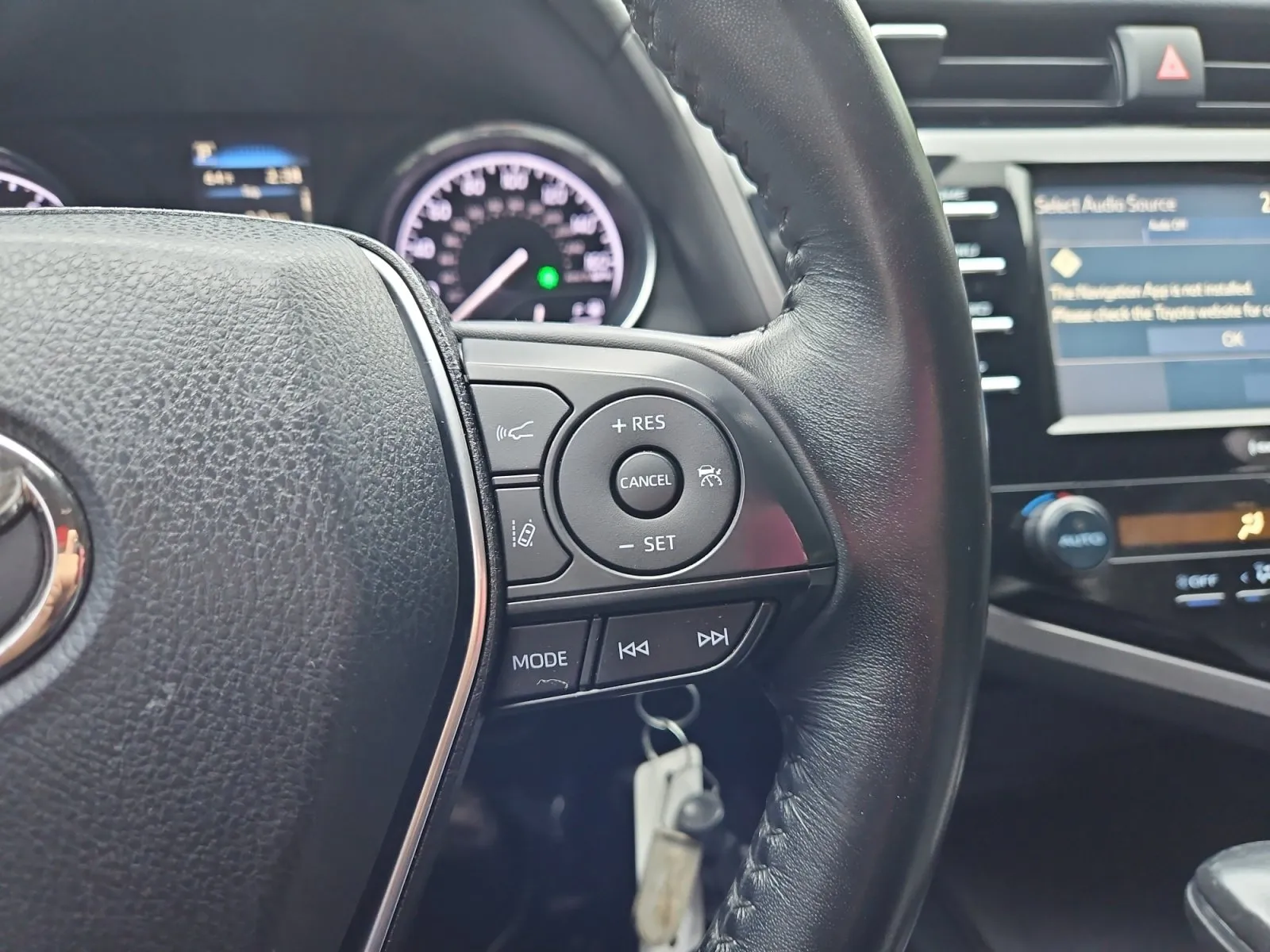 Toyota Camry photo 21