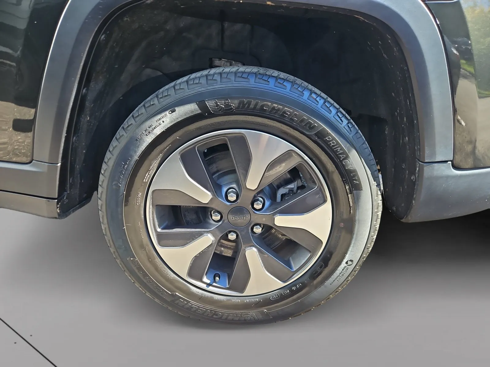Jeep Grand Cherokee photo 15