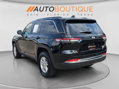Another view of 2025 Jeep Grand Cherokee Laredo for sale in Columbus, OH at Auto Boutique Ohio