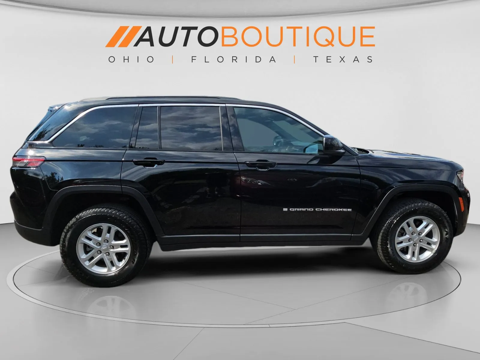 Jeep Grand Cherokee photo 6