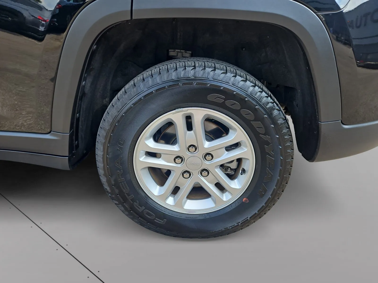 Jeep Grand Cherokee photo 15