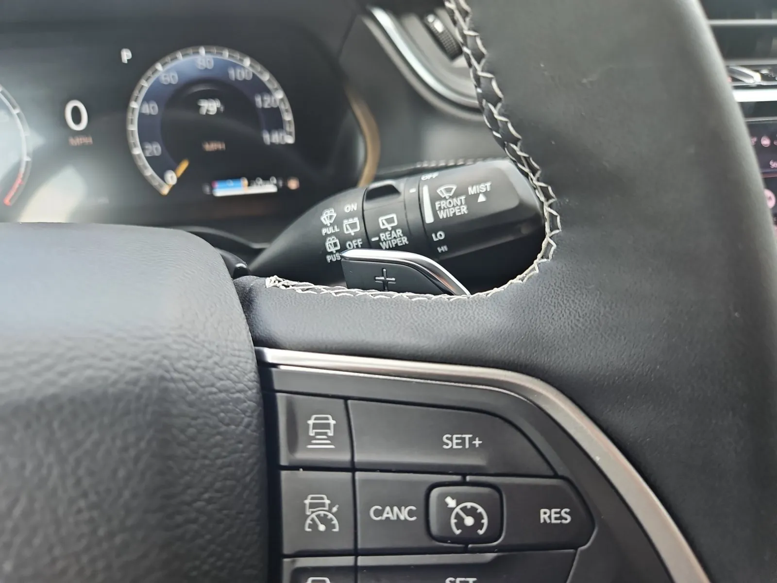Jeep Grand Cherokee photo 24