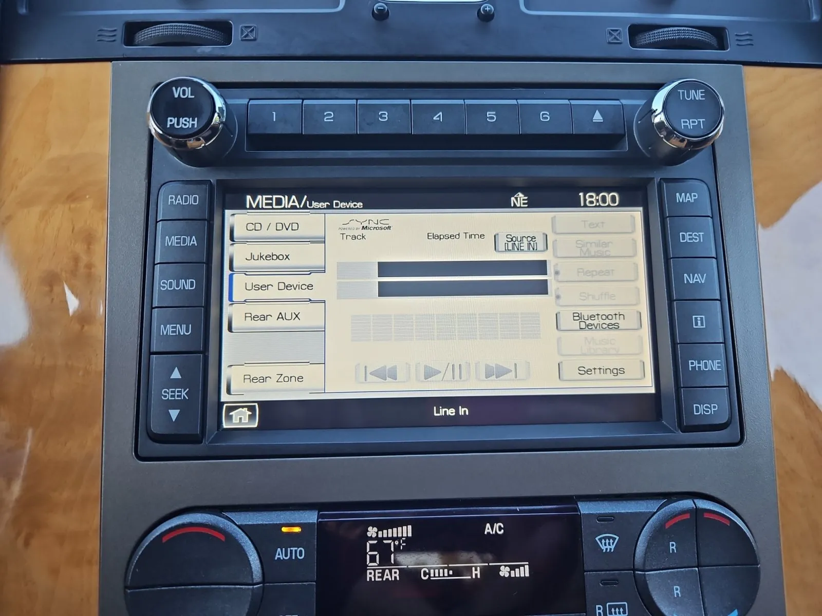 Lincoln Navigator photo 23
