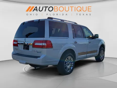 More photos of 2013 Lincoln Navigator at Auto Boutique Ohio, OH