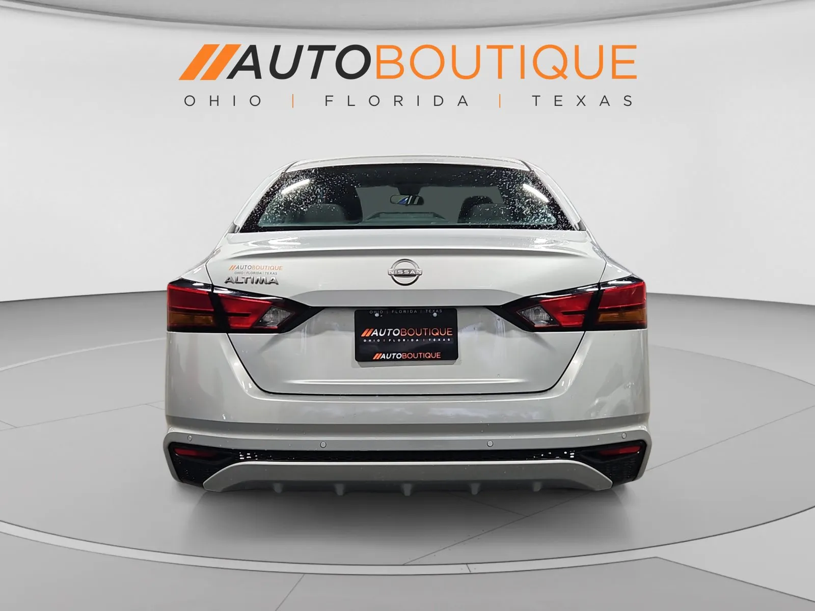 Nissan Altima photo 4