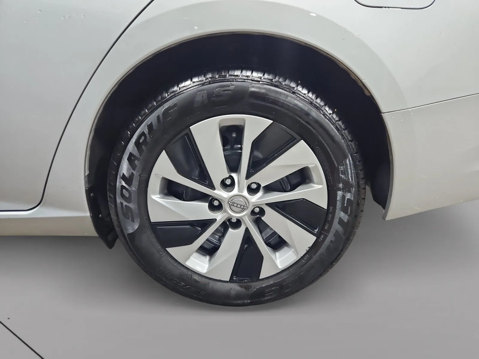 Nissan Altima photo 13