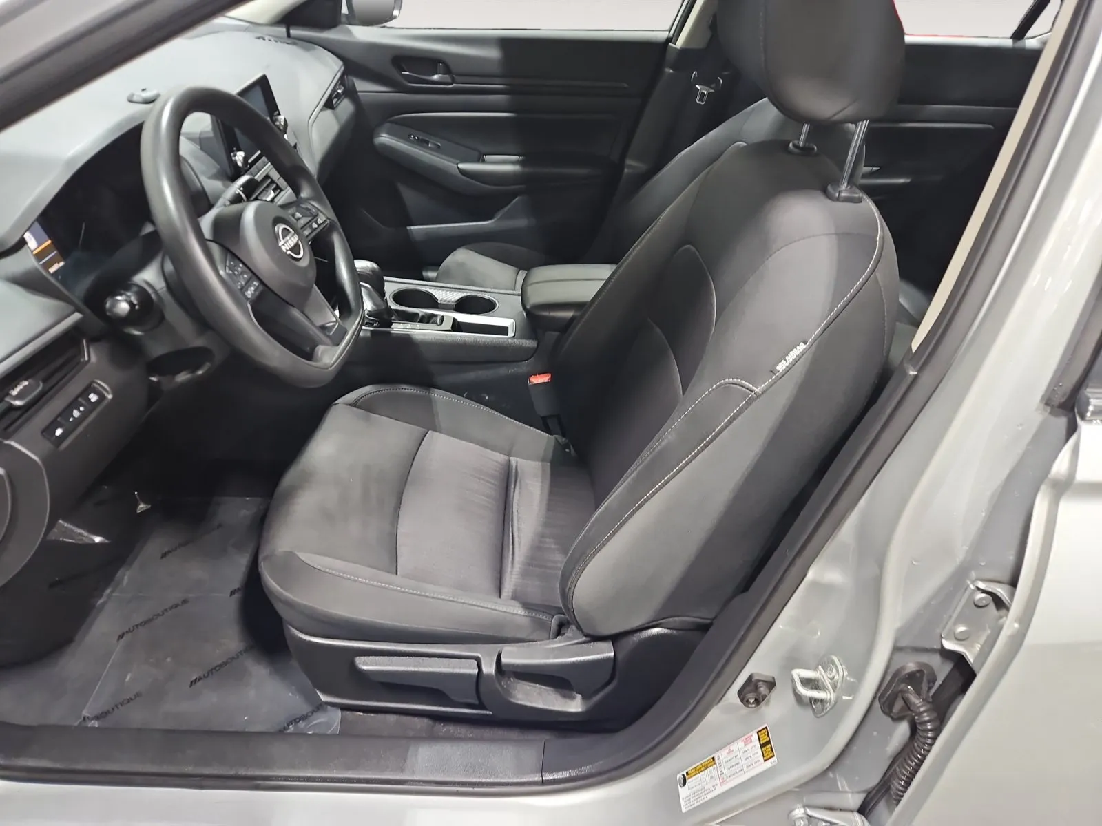 Nissan Altima photo 8