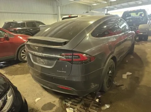 More photos of 2020 Tesla Model X Long Range at Auto Boutique Ohio, OH