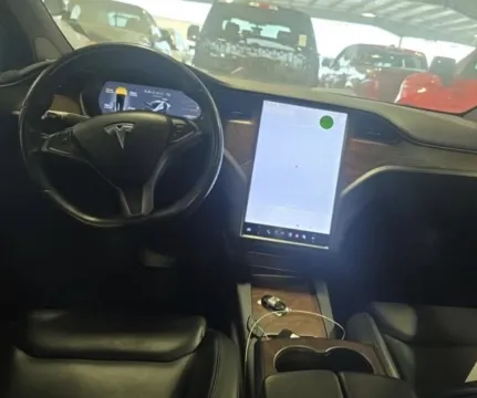 More photos of 2020 Tesla Model X Long Range at Auto Boutique Ohio, OH