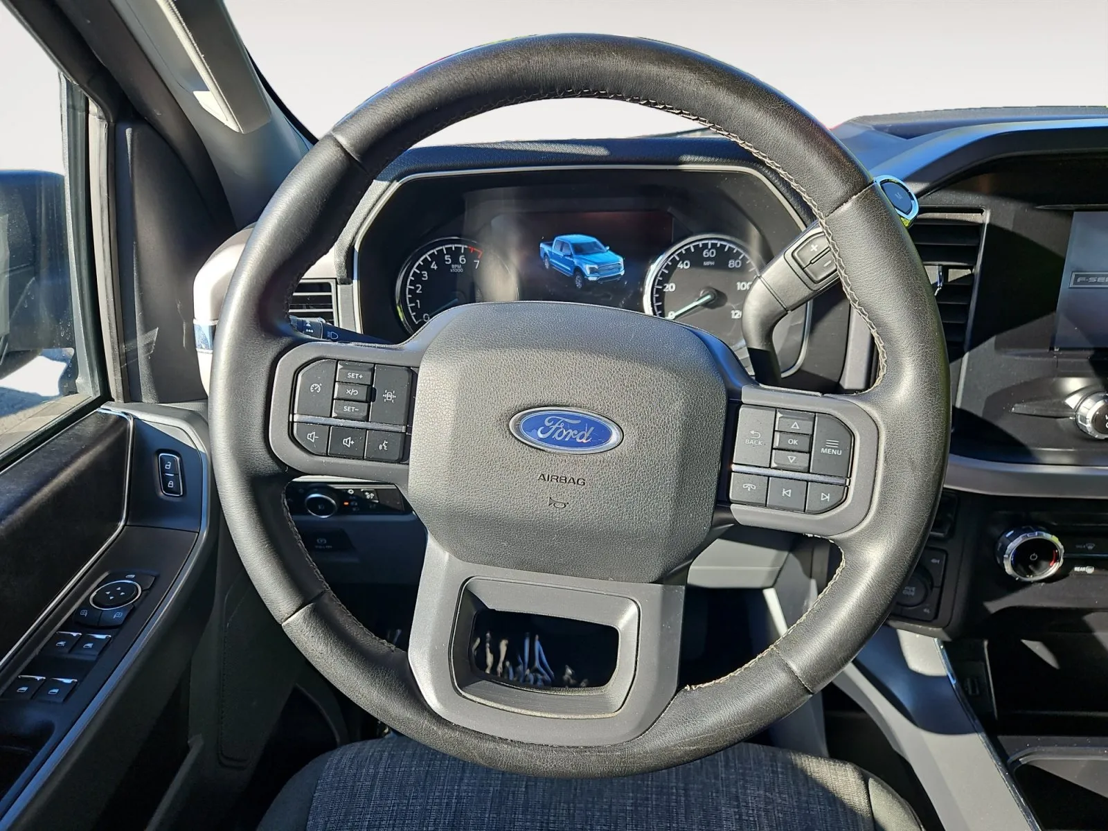 Ford F-150 photo 12