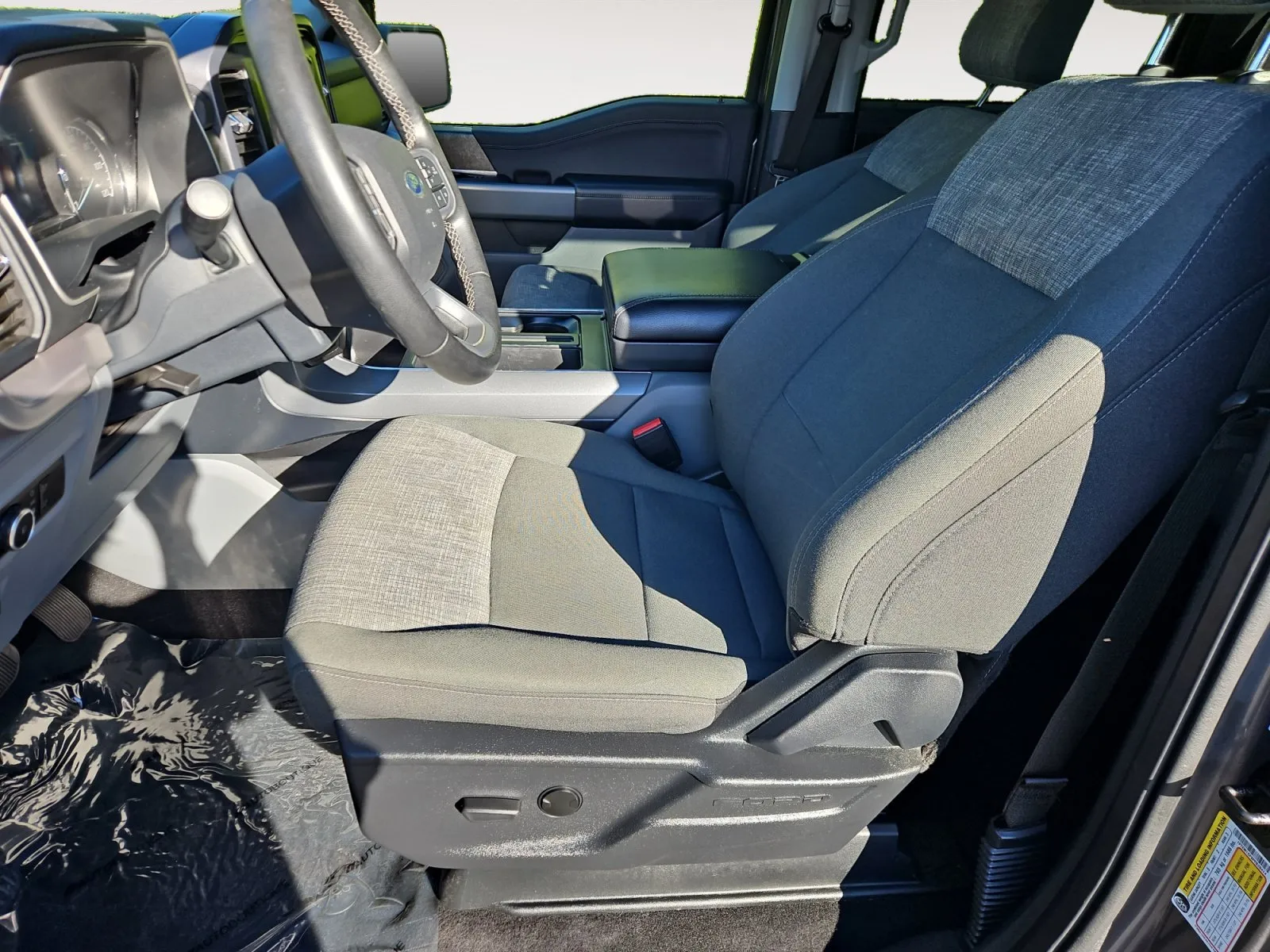 Ford F-150 photo 9