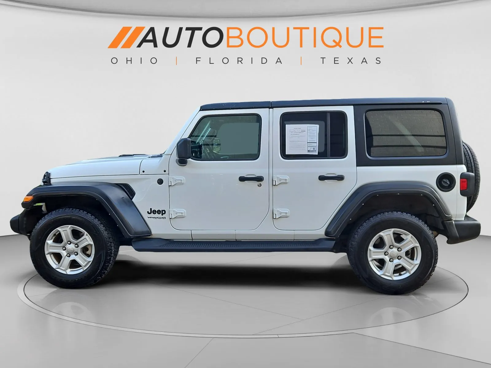 Jeep Wrangler photo 2