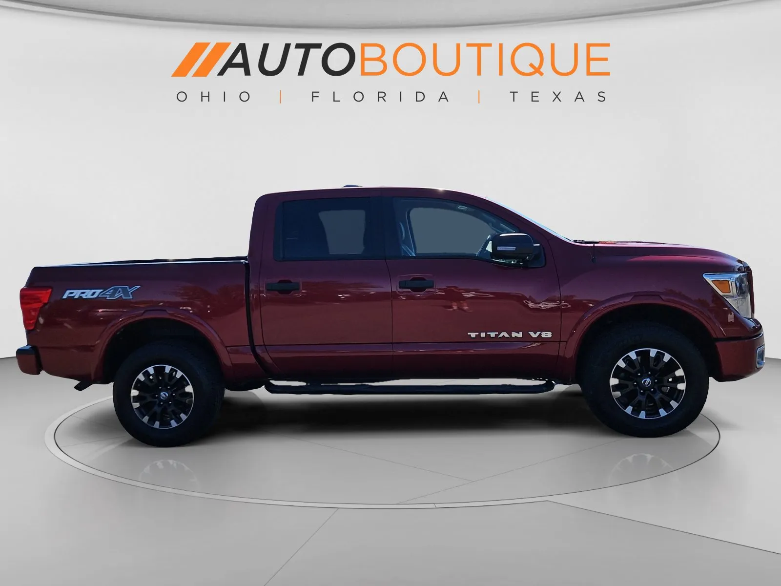 Nissan Titan photo 6
