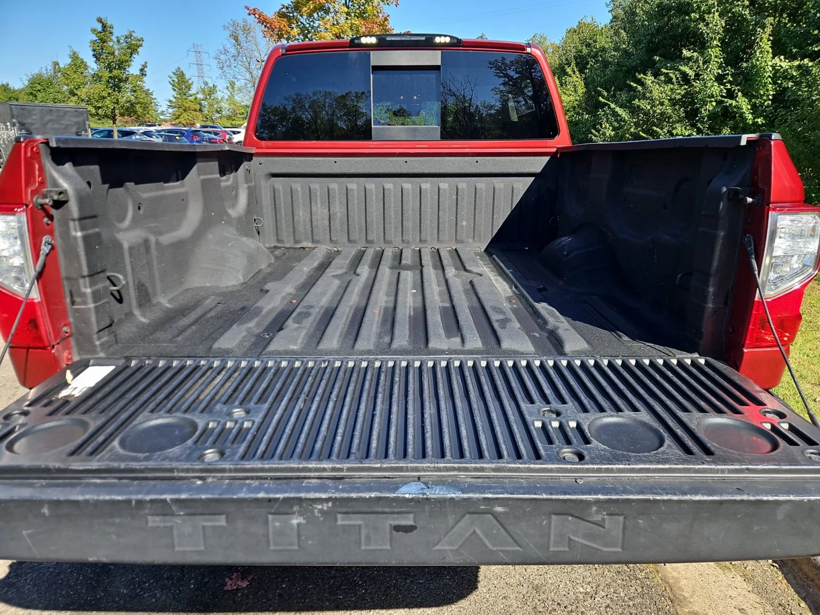 Nissan Titan photo 16