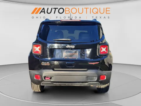 More photos of 2019 Jeep Renegade Trailhawk at Auto Boutique Ohio, OH