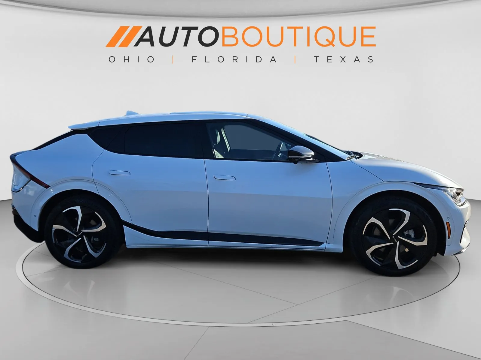 Kia EV6 photo 6