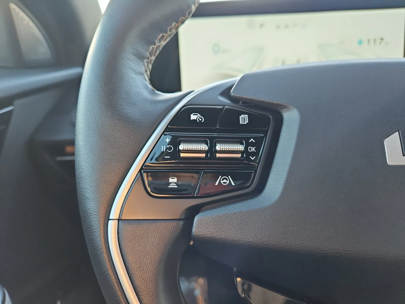 Kia EV6 photo 29