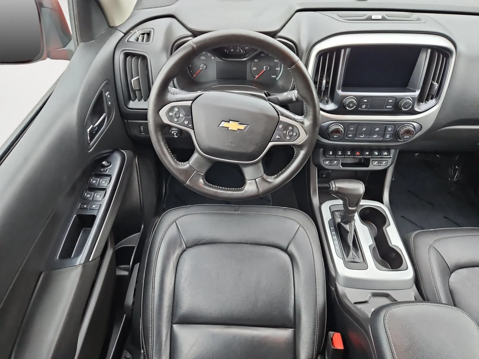 Chevrolet Colorado photo 11