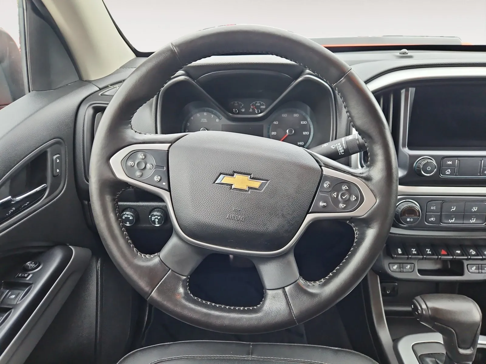 Chevrolet Colorado photo 13