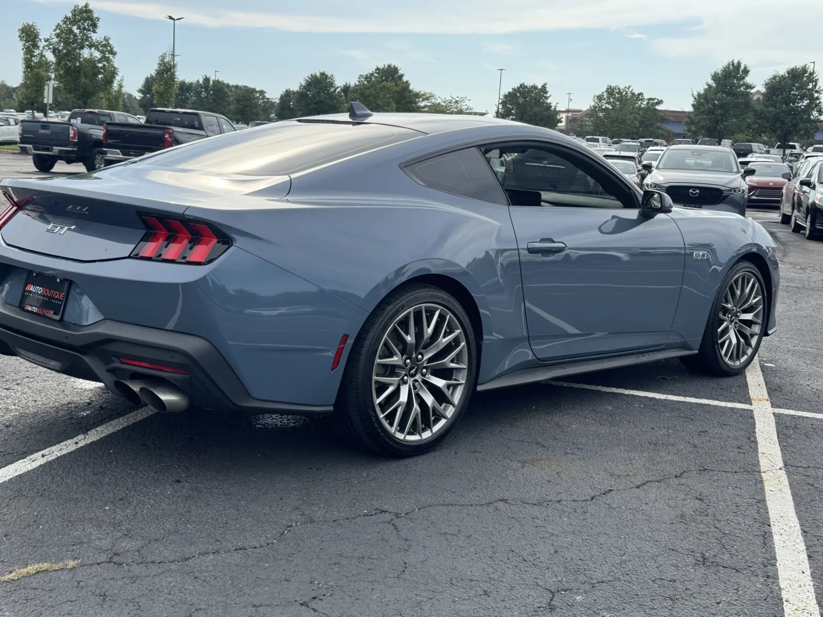 Ford Mustang photo 12